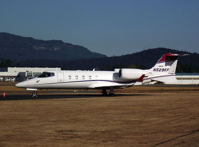 Learjet 60 (N529KF)