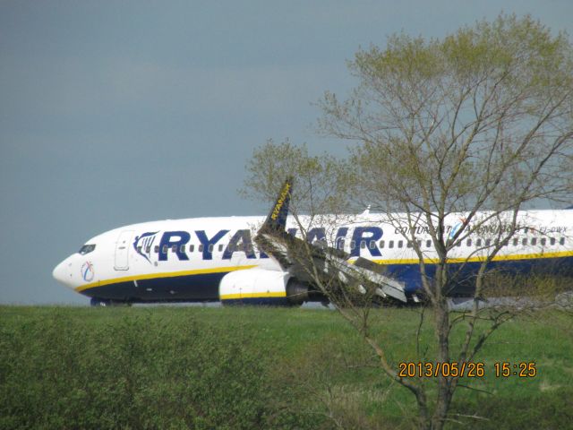 — — - EL.DWX. JUST LANDED AT OLBA