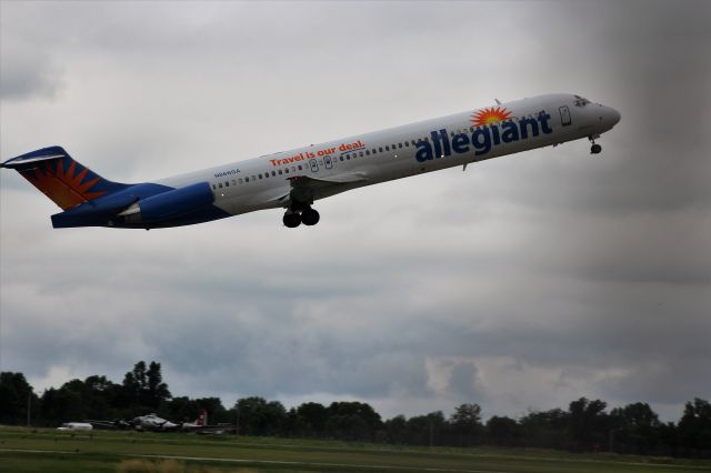 McDonnell Douglas MD-83 (N866GA) - Allegiant Departure to Orlando during EAA Airventure 2016.  