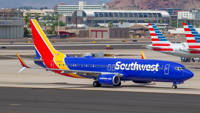 Boeing 737-800 (N8559Q) - SPOTTED AT KPHX ON 6-5-20