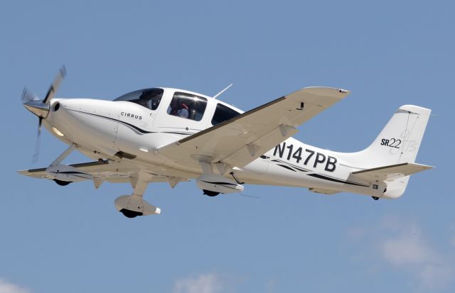 Cirrus SR-22 (N147PB) - EAA AirVenture Oshkosh 2022