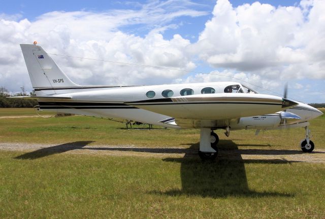 Cessna 340 (VH-SPS) - Recently refinished Cessna 340 was imported into OZ in 1977 - looks great