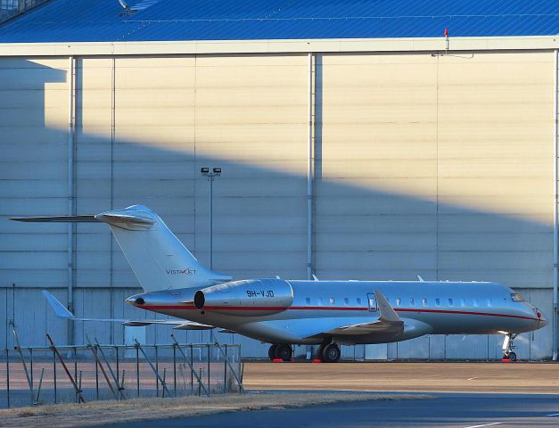 Bombardier Global Express (9H-VJD) - I took this picture on Dec 26, 2020.br /VJT732/23  UUS-NRTbr /VJT732/28  NRT-HKG