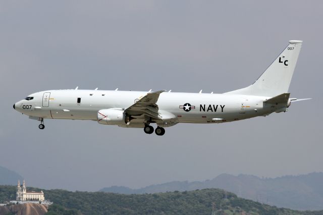 Boeing 737-700 (PRU007)