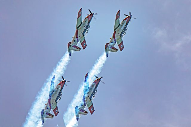 Raytheon Texan 2 (0400)