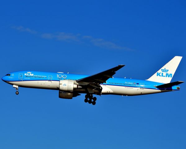 Boeing 777 (PH-BQD) - KLM 617 bringing in medical supplies to help fight covid 19