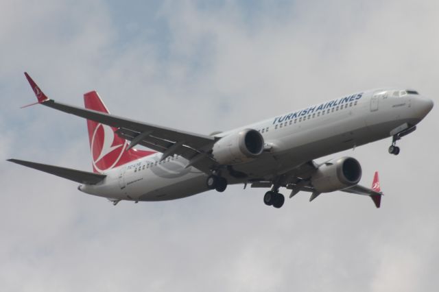 Boeing 737 MAX 9 (TC-LYB)