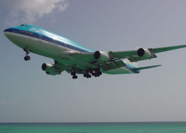 Boeing 747-400 (PH-BFG)