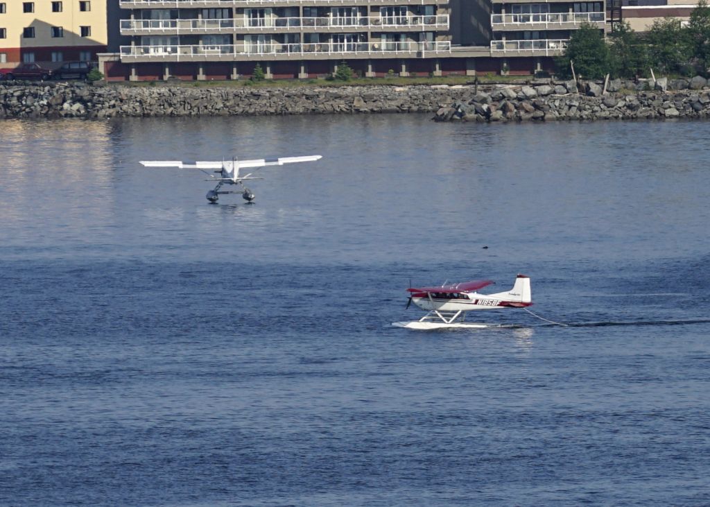 Cessna Skywagon (N185BF)