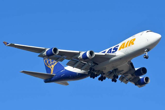 Boeing 747-400 (N499MC) - Atlas Air Boeing 747-47UF N499MC at Phoenix Sky Harbor on December 20, 2017. 