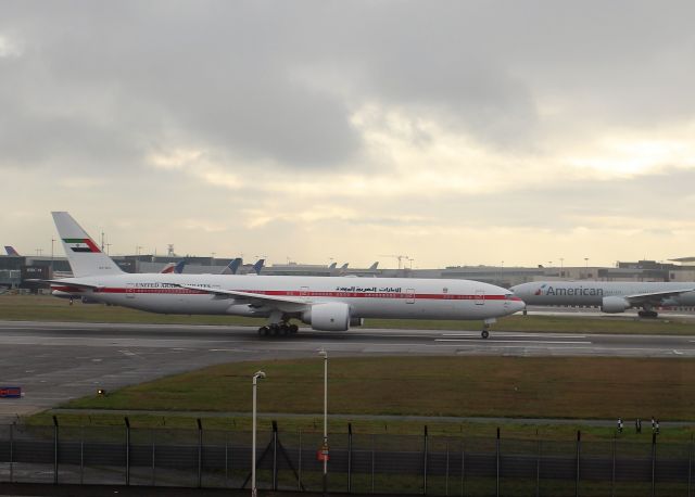 Boeing 777-200 (A6-SIL) - ABU DHABI AMRI FLIGHT