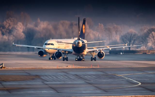 Airbus A321 (D-AIDE)