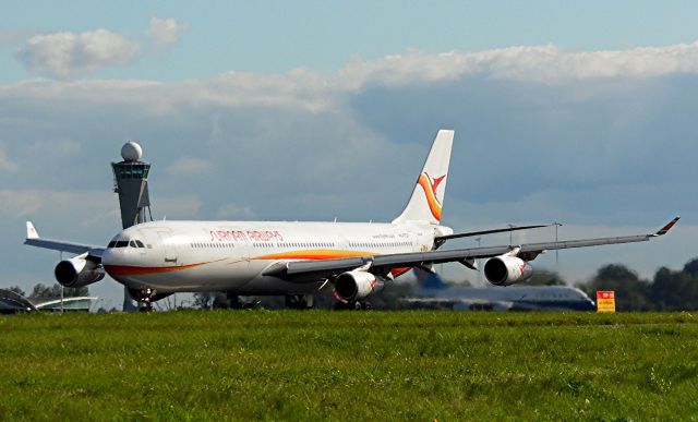 Airbus A340-300 (PZ-TCP)