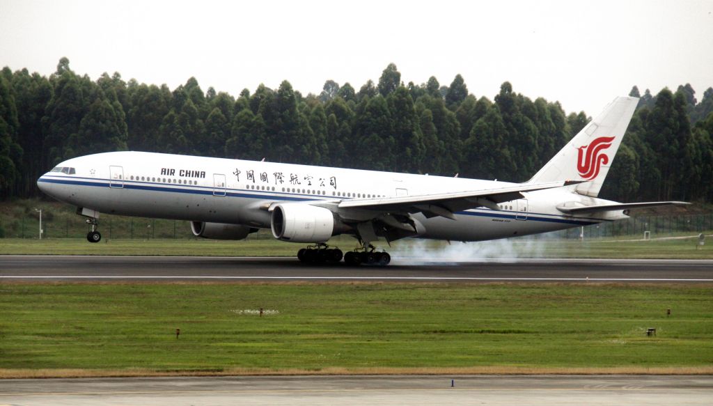Boeing 777-200 (B-2061)