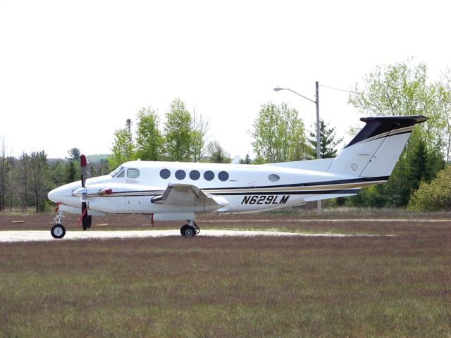 Beechcraft Super King Air 300 (N629LM) - Photo taken in Indian River, MI 5/12/12