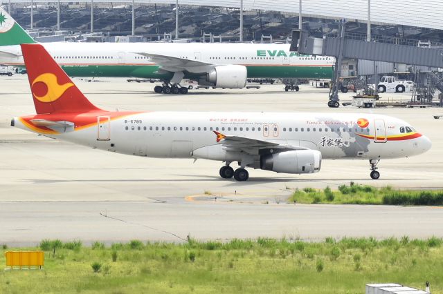 Airbus A320 (B-6789)