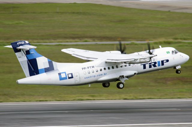 Aerospatiale ATR-42-300 (PP-PTW)