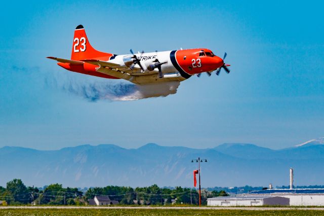 Lockheed P-3 Orion (N923AU) - Wildfire Air Tanker Demonstration and Display at KFNL.