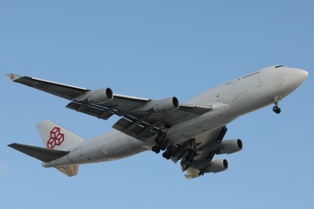 Boeing 747-400 (LX-ACV)