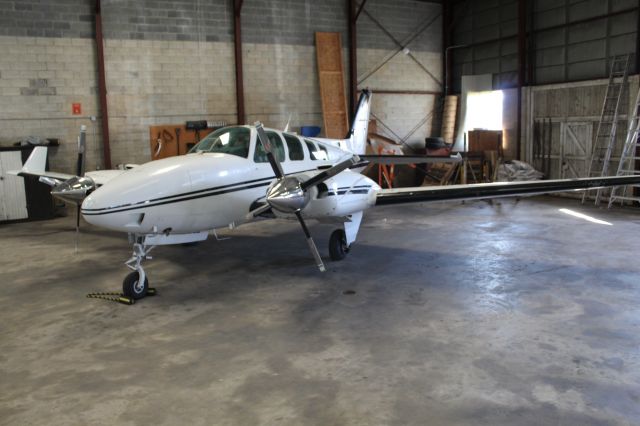 Beechcraft Baron (58) (N800CF)