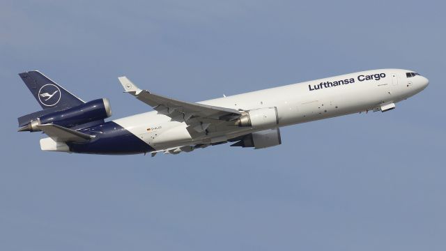 Boeing MD-11 (D-ALCD)