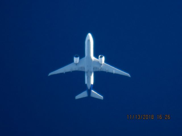 BOEING 777-200LR (N864FD)