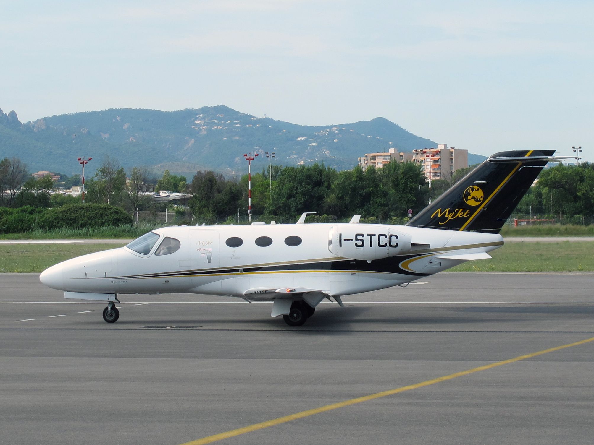 Cessna Citation Mustang (I-STCC) - At Cannes, France. Taxiing in after landing runway 17.