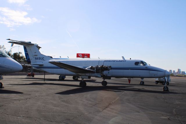 Beechcraft 1900 (N49UC)