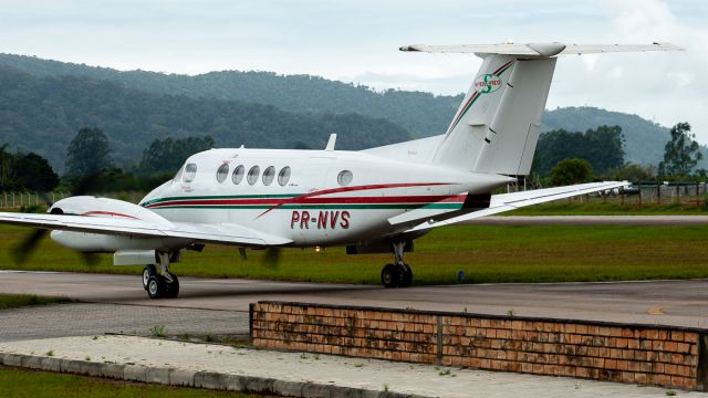 Beechcraft Super King Air 300 (PR-NVS)