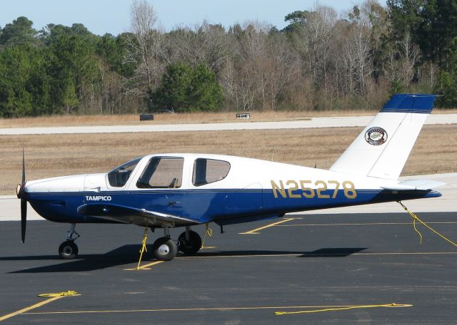 N25278 — - Parked at the Marshall/Harrison County Texas airport.