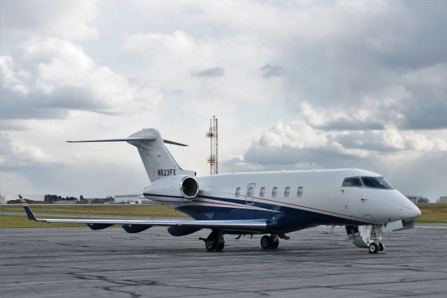 Bombardier Challenger 300 (N523FX) - Best at full size