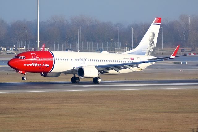 Boeing 737-700 (EI-FVS)