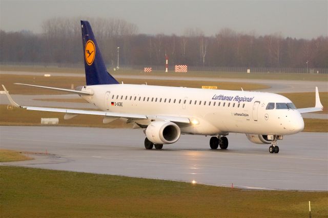 Embraer ERJ-190 (D-AEBE)