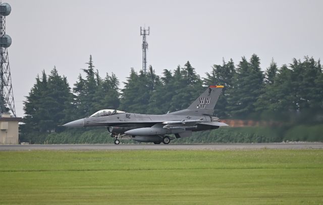 Lockheed F-16 Fighting Falcon (90-0812) - 18.May.2025br /Yokota Air Base Friendship Festival
