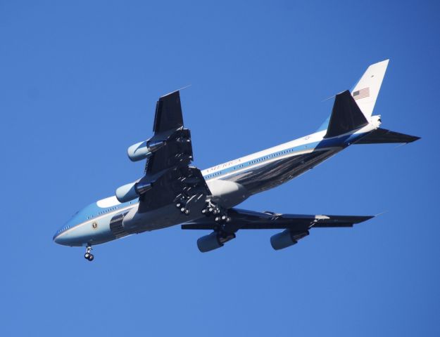 Boeing 747-200 (N29000) - Air Force One with President Trump landing at Greenville-Spartanburg!