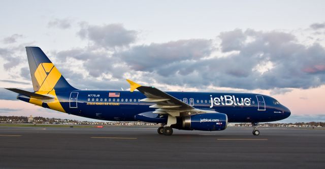 Airbus A320 (N775JB) - Vets in Blue - Special livery dedication to all that keep us free and have given their lives to protect the United States of America !