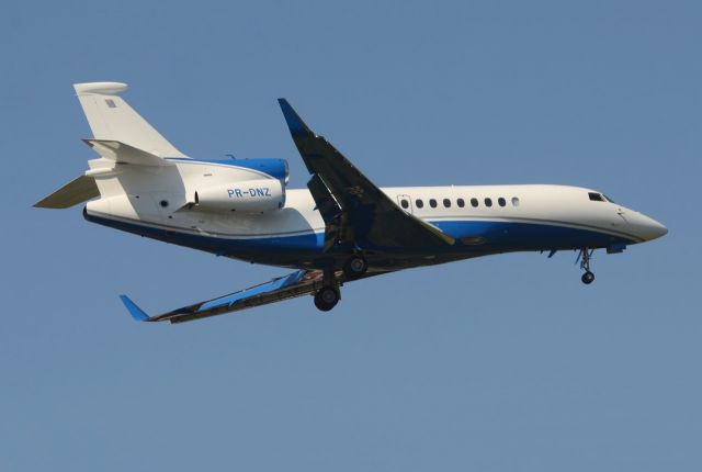 Dassault Falcon 7X (PR-DNZ)