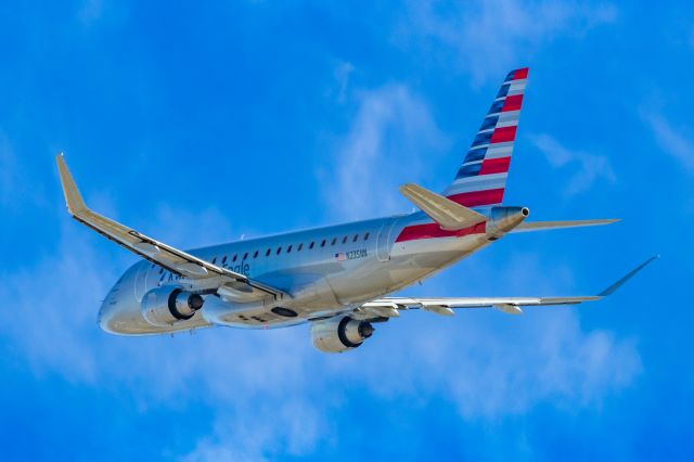 Embraer 175 (N235NN) - An American Eagle ERJ175 taking off from PHX on 2/11/23 during the Super Bowl rush. Taken with a Canon R7 and Canon EF 100-400 II L lens.