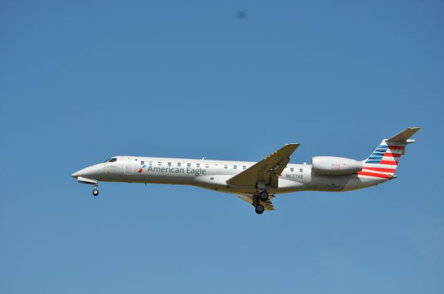 Embraer ERJ-145 (N627AE)