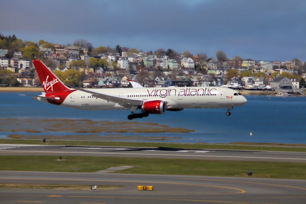 Boeing 787-9 Dreamliner (G-VZIG) - BOS 15R arrival