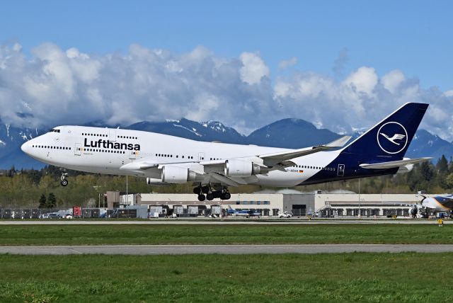 Boeing 747-400 (D-ABVM)