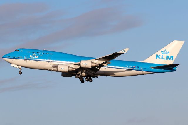 Boeing 747-400 —