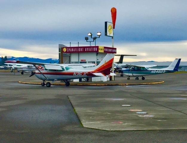 Cessna Skyhawk (N84823) - N84823 fuels up alongside N36JC. Both aircraft belong to Safety-in-Motion Flight School.