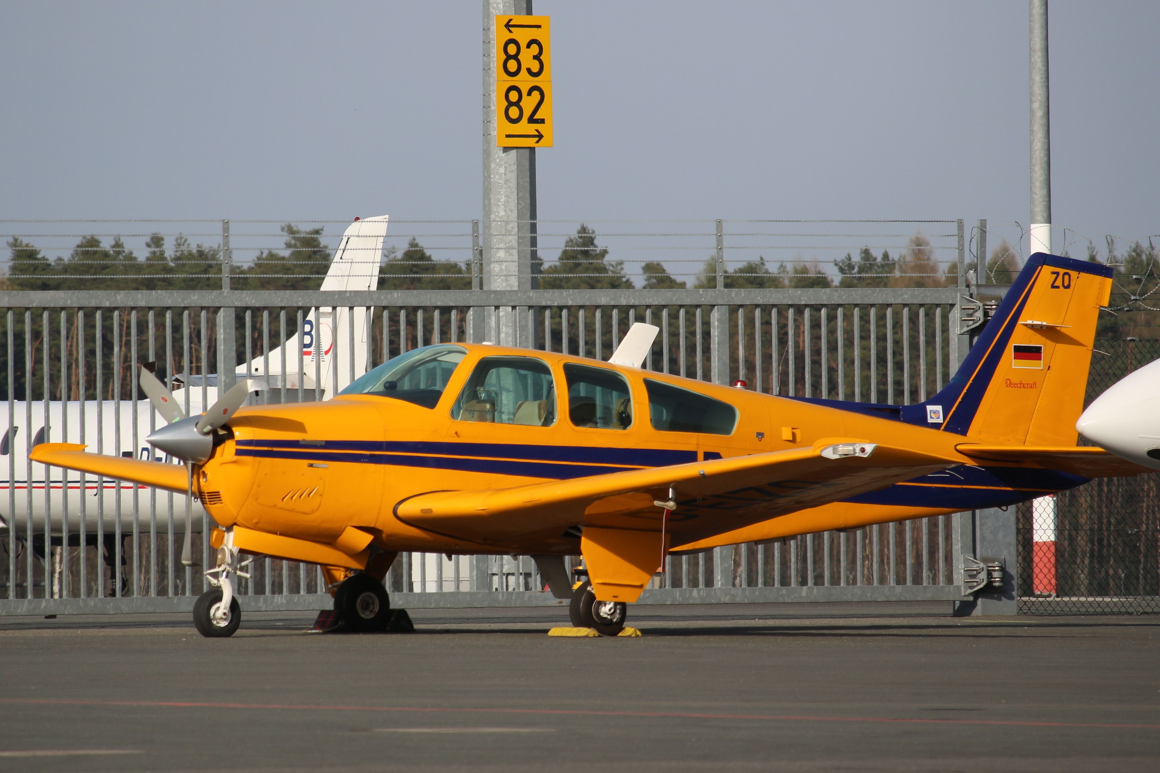 Beechcraft Bonanza (36) (D-EIZQ)