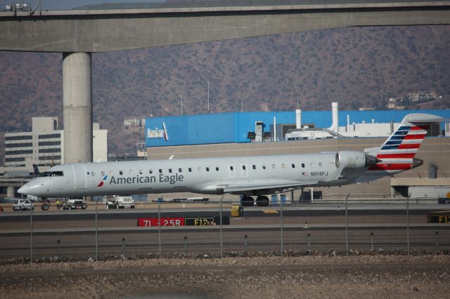 Canadair Regional Jet CRJ-900 (N914FJ)