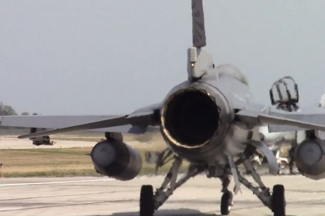 Lockheed F-16 Fighting Falcon (89-2114)