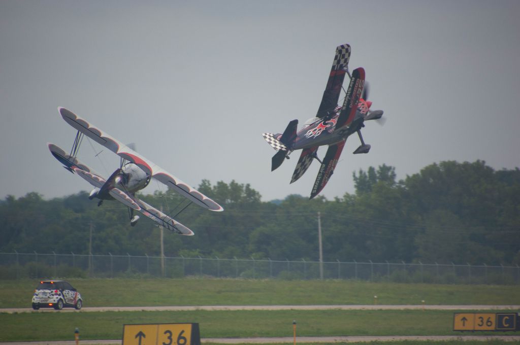 N669VP — - Here the team known as the Immortals finishes their headline act at the 2019 Central Iowa Airshow on the final day. The aircraft from right to left are N540SS 2011 Skip Stewart Pitts S-25 built for and piloted by Skip Stewart and N669VP 2012 Franklin Demon 1 built for and also flown by Kyle Franklin. These two put on an amazing show together along with the After Shock Fire Truck and also in their own demos. Photo takern August 25, 2019 with Nikon D3200 at 400mm.