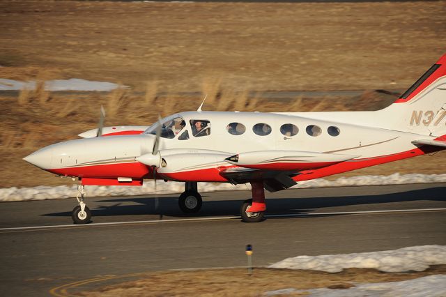 Cessna 421 (N37M)