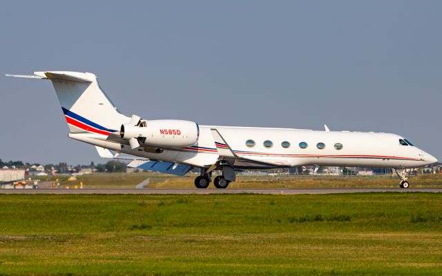 Gulfstream Aerospace Gulfstream V (N585D)