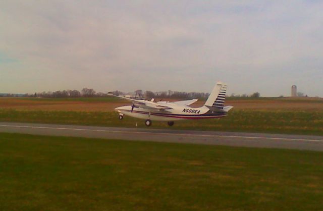 Aero Commander 500 (N666KA) - Sweet short field technique & landing at Deck Airport, Pennsylvania.